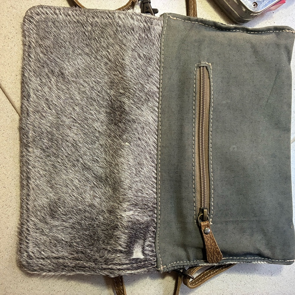 MYRA BAG Chic Gray and Brown Crossbody Bag - Picture 6 of 6